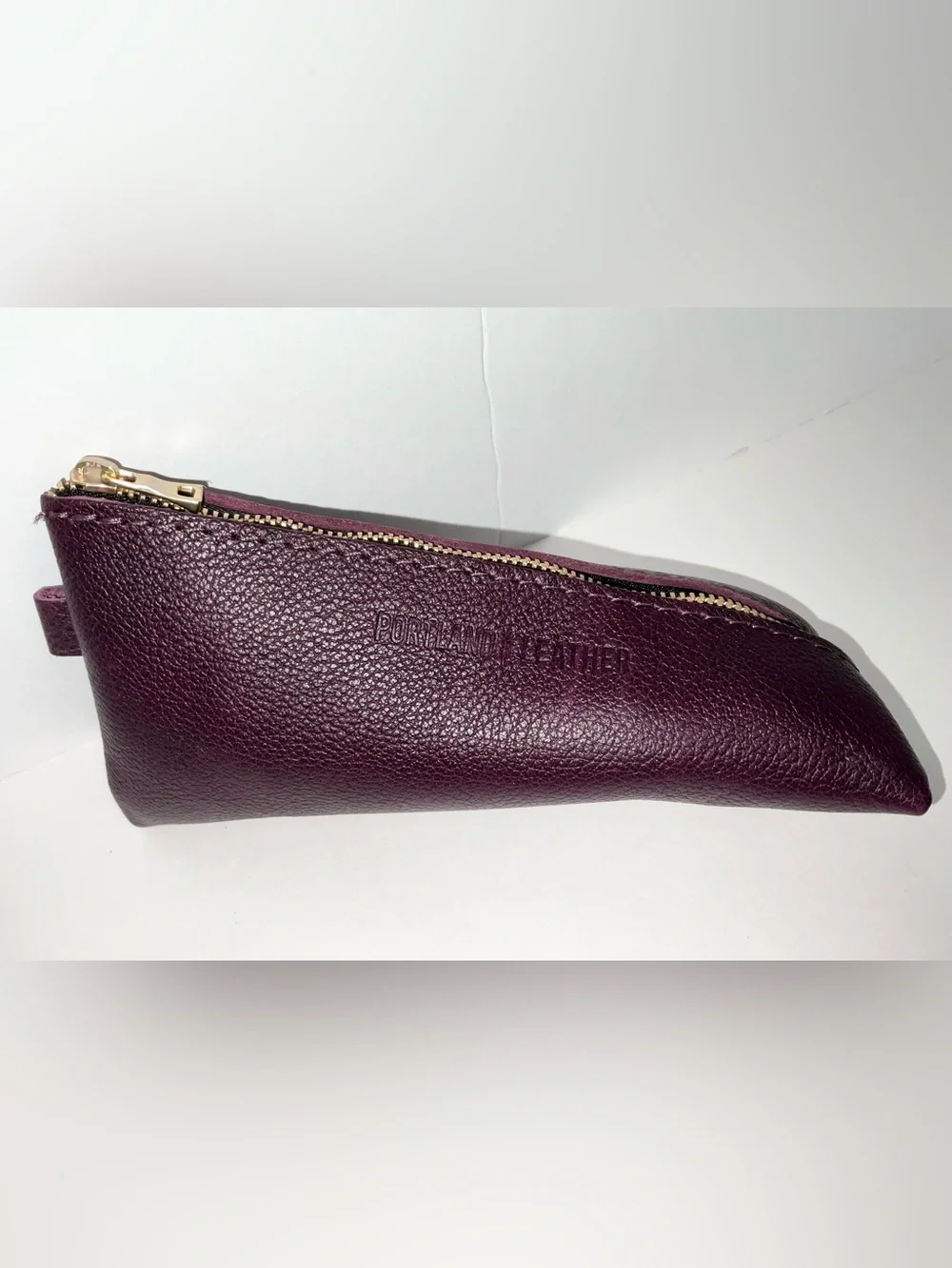 Portland Leather Alpine Pouch in Plum-NEW
